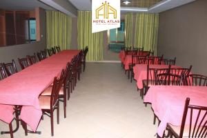 Restaurant o un lloc per menjar a Hôtel Atlas Guercif