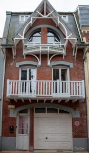 Gallery image of Villa la Rafale Belle époque, , parking gratuit plage 5mn in Le Tréport