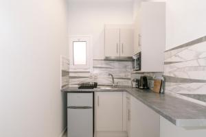 Köök või kööginurk majutusasutuses Callinica Hotel
