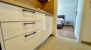 Posteľ alebo postele v izbe v ubytovaní Studio Apartmani Kaja i Iva + 20 fotografií