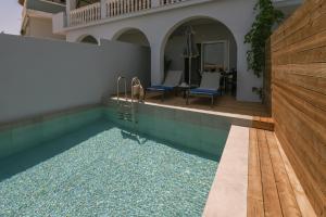 Bassein majutusasutuses Callinica Hotel või selle lähedal