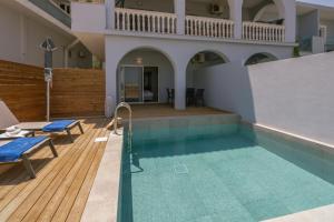 Bassein majutusasutuses Callinica Hotel või selle lähedal