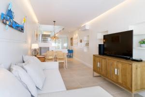 TV a/nebo společenská místnost v ubytování Casa Felicidad, Vista mar - Sea Views