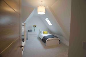 Imagem da galeria de New stylish 4 bed house moments from Clacton beach em Clacton-on-Sea