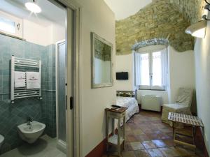 Vannituba majutusasutuses I Templari di Alberona