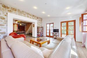Fotografia z galérie ubytovania Holiday Home Stara Frajla v destinácii Kukljica + 27 fotografií