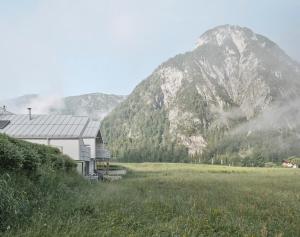 Gallery image of Urban Mountain Chalet with Lake View in Maurach