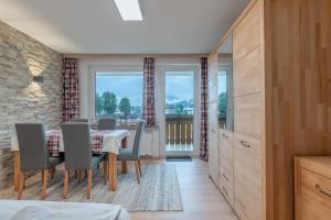 Posezení v ubytování Deluxe Studio Kaprun by All in One Apartments