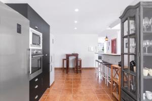 Kuchyň nebo kuchyňský kout v ubytování Casa Energía del Cabo. San Jose Cabo de Gata.