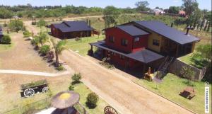 Το κτήριο όπου στεγάζεται  η παραθεριστική κατοικία