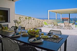 Balkón alebo terasa v ubytovaní Exclusive Makarska Apartment Aurora