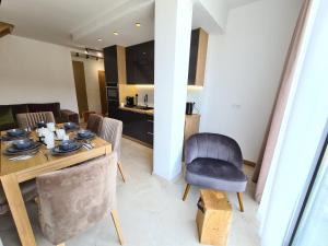 Kuchyňa alebo kuchynka v ubytovaní Apartament Royal Szczyrk