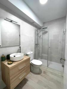 A bathroom at Piso Azonaicas Centro Tendillas