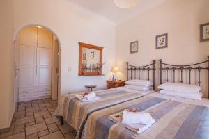 Postel nebo postele na pokoji v ubytování Villa Serpa by Villa Plus