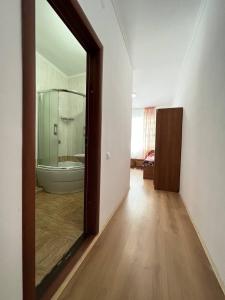 Koupelna v ubytování Гостевой дом Акварель 阿克瓦雷爾旅館 Guest house Akvarel 게스트하우스 아크바렐