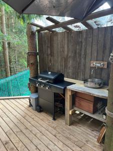 Φωτογραφία από το άλμπουμ του Nature calls - tree tent 2 σε Būtingė