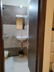 Bagno di The AVR Hotels & Banquets