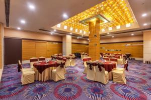 Restaurace v ubytování Golden Tulip New Delhi - Hari Nagar