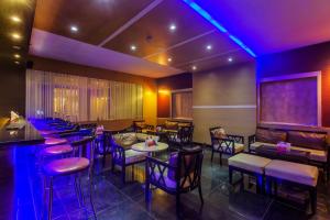 Posezení v ubytování Golden Tulip New Delhi - Hari Nagar