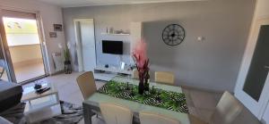 TV a/nebo společenská místnost v ubytování Apartment Summer Dream