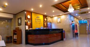 Лобби или стойка регистрации в Sweet Home Hotel Betong