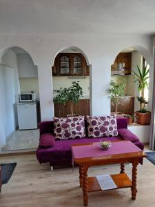 Dapur atau dapur kecil di Guest House Liliya