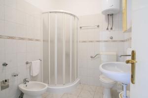 Kúpeľňa v ubytovaní Apartments Mastelic