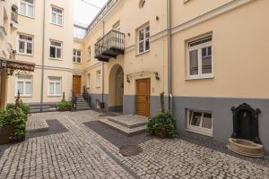 Budova, v ktorej sa apartmán nachádza