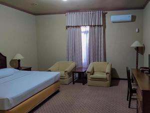 Gallery image of Hotel Indiana Syariah Mitra RedDoorz in Tanjung