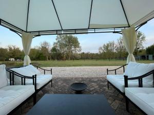 Fotografie z fotogalerie ubytování Maison Blanche Sologne "La Framboisière" v destinaci Isdes
