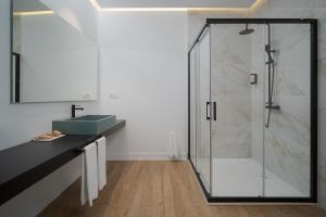A bathroom at Boutique Hotel Cordial La Niña de Vegueta