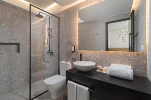 A bathroom at Boutique Hotel Cordial La Niña de Vegueta