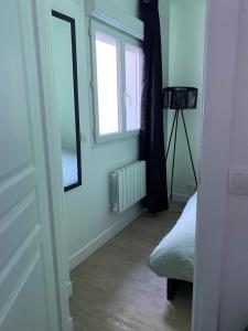 Fotografia z galérie ubytovania Charmant appartement à thème proche Paris v destinácii Montreuil