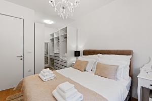 Postel nebo postele na pokoji v ubytování Apartments Villa Zara