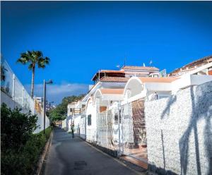 Kép Lovely 2 bedroom Apartment near Las Vistas beach Adults Only! szállásáról Playa de las Américasban a galériában