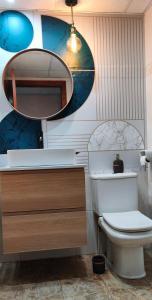 Et badeværelse på Concordia, con parking en el puerto de Cambrils