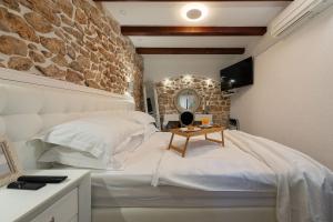 Telewizja i/lub zestaw kina domowego w obiekcie Villa Casa di Nikola ZadarVillas