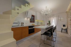 Kuchnia lub aneks kuchenny w obiekcie Villa Casa di Nikola ZadarVillas
