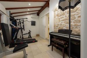 Centrum fitness w obiekcie Villa Casa di Nikola ZadarVillas