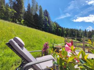 Κήπος έξω από το Villa Bischofsberg - Lärchen-Wellness Apartment