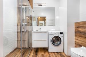 Łazienka w obiekcie Jantar Apartamenty- Wyspa Solna
