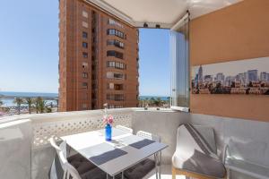 Un balcon sau o terasă la Marina view apartment