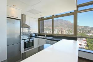 Gallery image of Penthouse Suite at Cartwrights Corner in Cape Town
