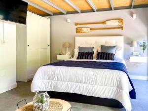 Posteľ alebo postele v izbe v ubytovaní OleHolidays 406 Loft Romana Playa junto al mar