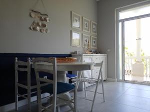 Fotografie z fotogalerie ubytování Mirišta - Spacious apartment in lush nature sea & forest v destinaci Herceg-Novi