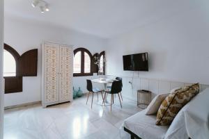 Fotografie z fotogalerie ubytování Complete studio with terrace - 1Bth- La Giralda v destinaci Seville