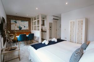 Fotografie z fotogalerie ubytování Complete studio with terrace - 1Bth- La Giralda v destinaci Seville