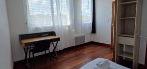 Fotografia z galérie ubytovania Aerouant - Maison spacieuse pour 8 personnes sur 3 étages Idéal famille amis entreprises v destinácii Brest