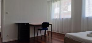 Fotografia z galérie ubytovania Aerouant - Maison spacieuse pour 8 personnes sur 3 étages Idéal famille amis entreprises v destinácii Brest