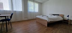 Fotografia z galérie ubytovania Aerouant - Maison spacieuse pour 8 personnes sur 3 étages Idéal famille amis entreprises v destinácii Brest
